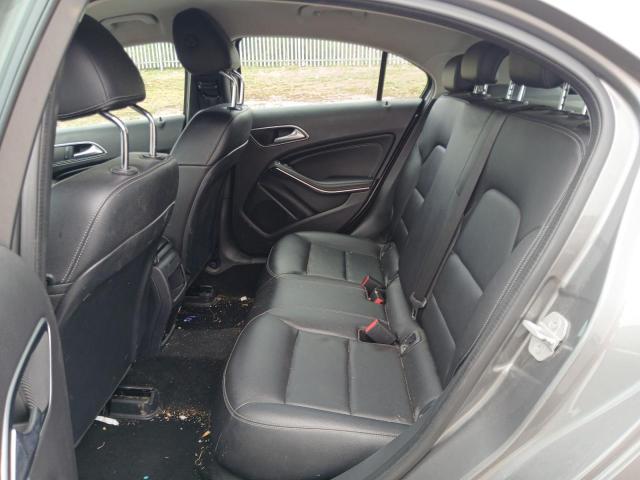 2017 MERCEDES BENZ A 180 D SE