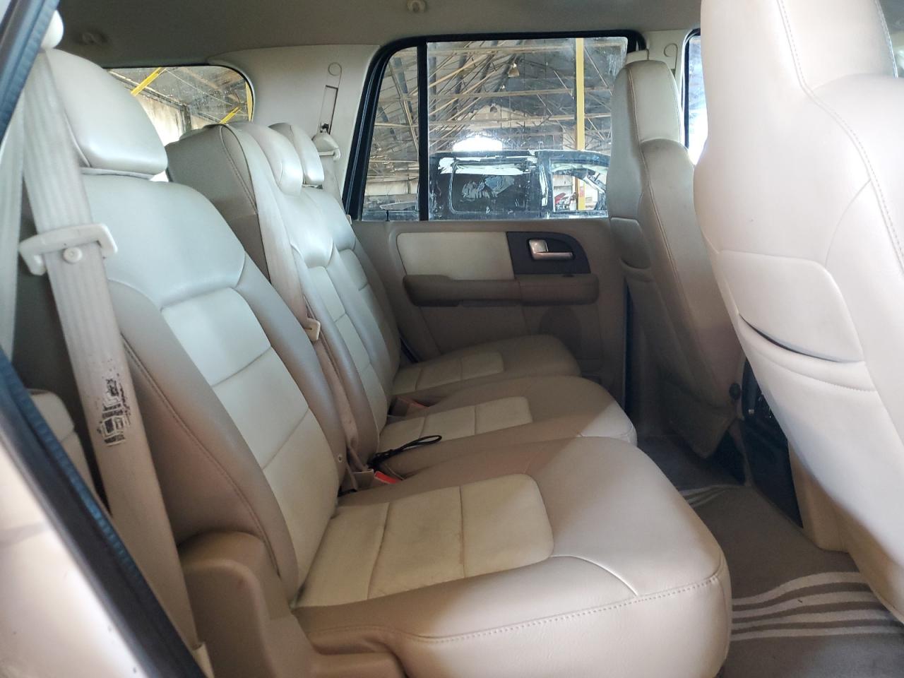 2004 Ford Expedition Eddie Bauer VIN: 1FMPU18L74LA25369 Lot: 65086895