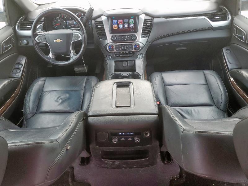  CHEVROLET SUBURBAN 2016 Srebrny