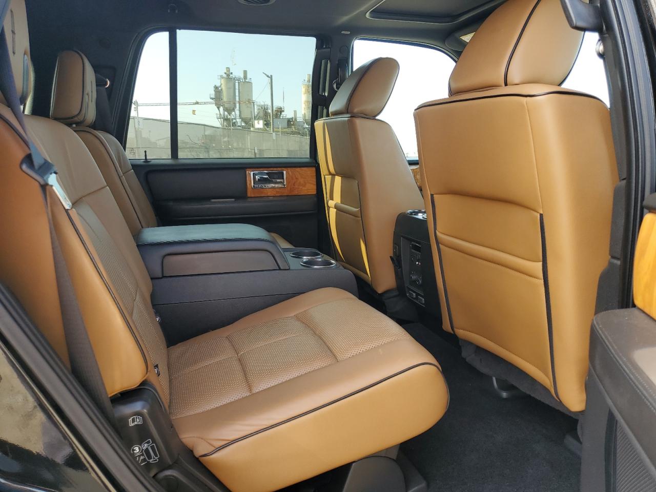 2011 Lincoln Navigator VIN: 5LMJJ2H56BEJ05251 Lot: 65182505