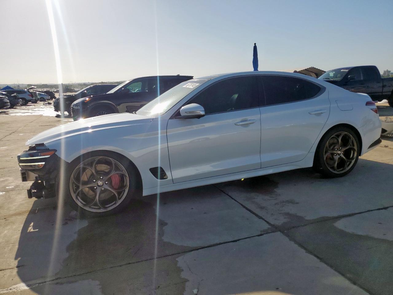 2022 Genesis G70 Base white null gas KMTG54TE0NU083316 photo #1