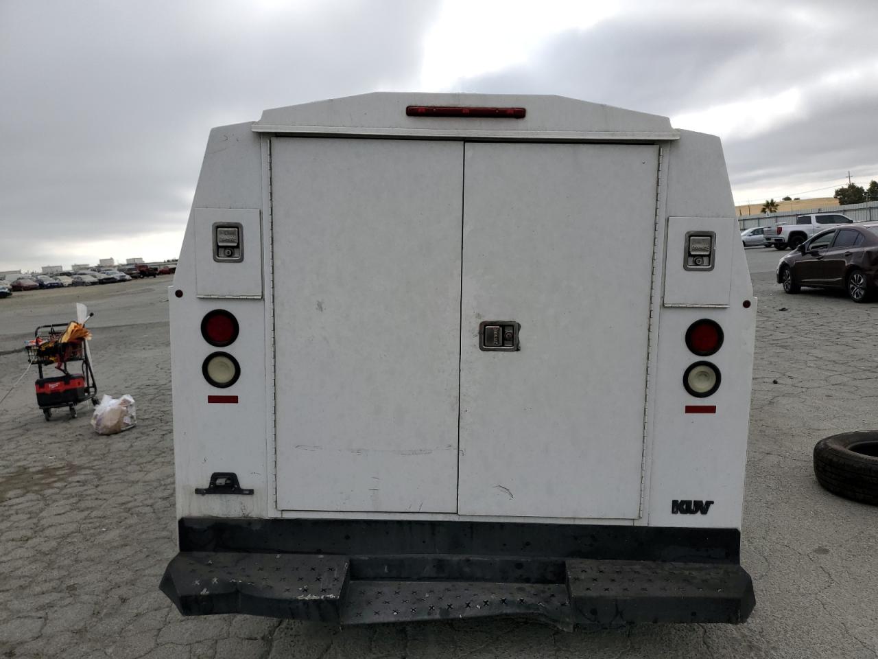 2013 Ford Econoline E350 Super Duty Cutaway Van VIN: 1FDWE3FL5DDA99777 Lot: 65597875