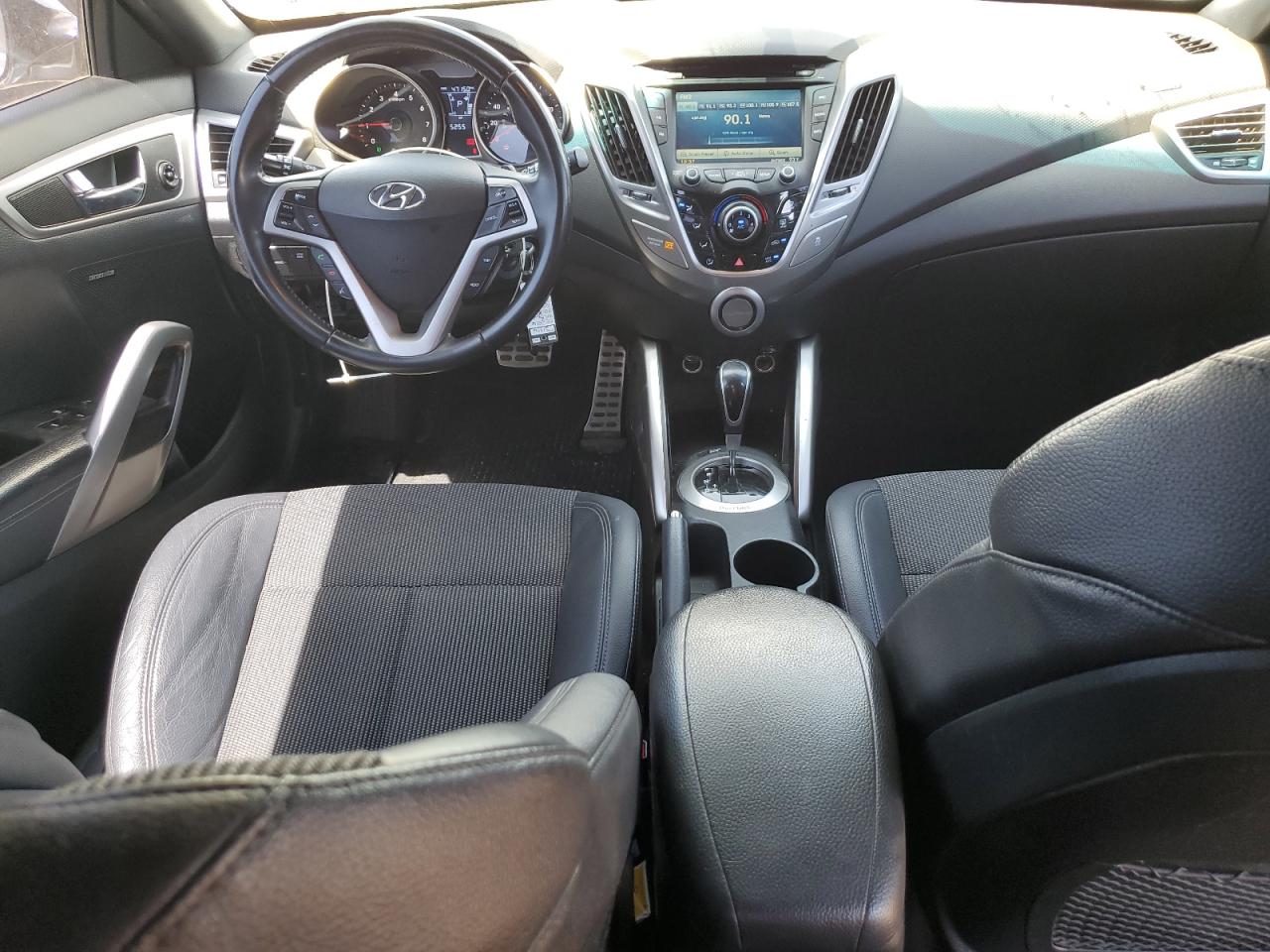 2016 Hyundai Veloster VIN: KMHTC6AD8GU253963 Lot: 63511115
