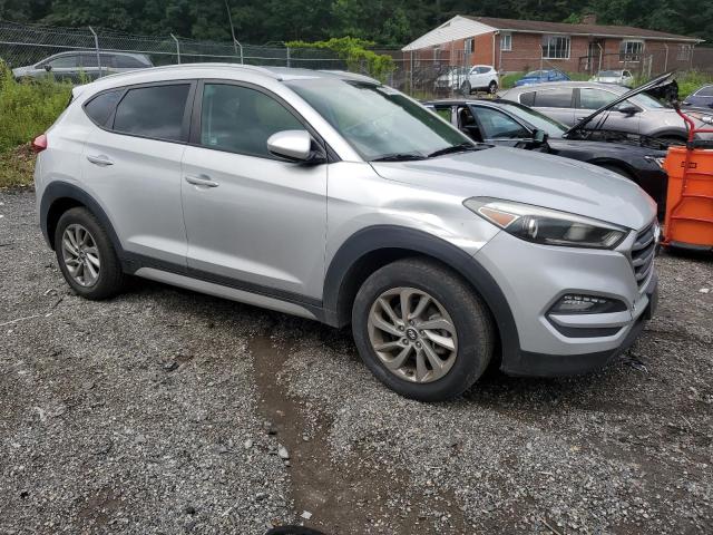  HYUNDAI TUCSON 2018 Серебристый
