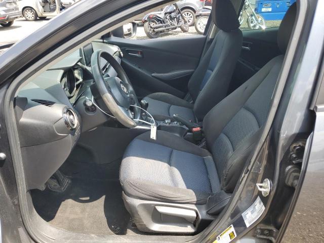  TOYOTA YARIS 2017 Szary