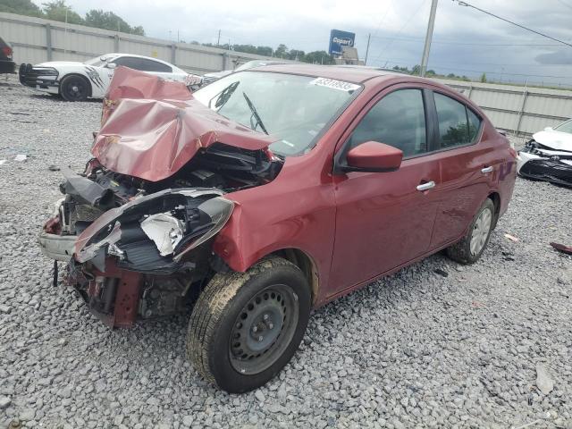  NISSAN VERSA 2018 Czerwony