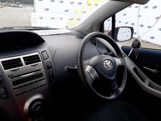 2010 TOYOTA YARIS TR V