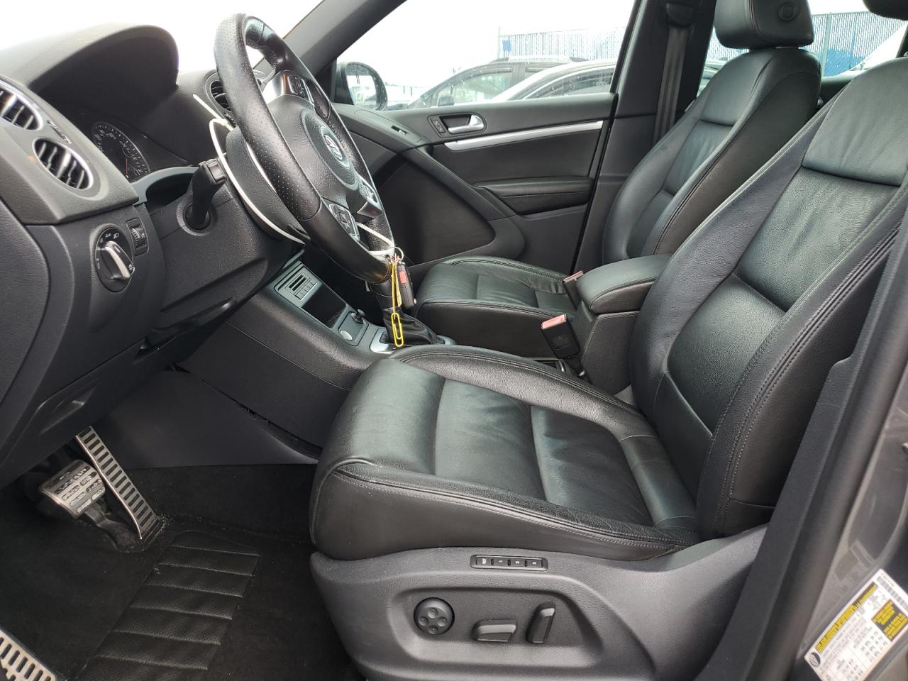 2015 Volkswagen Tiguan S VIN: WVGAV7AX0FW613229 Lot: 63035225