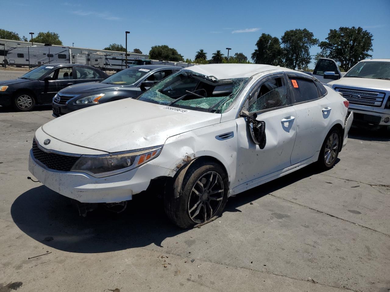 5xxgt4l36jg252175 5XXGT4L36JG252175 2018 Kia Optima Lx
