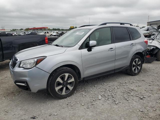  SUBARU FORESTER 2018 Srebrny