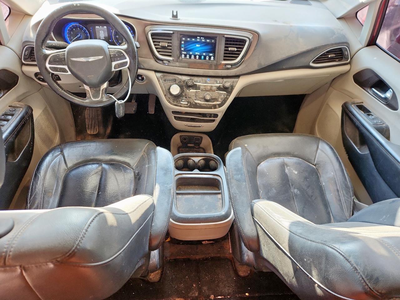 2019 Chrysler Pacifica Touring L VIN: 2C4RC1BG2KR624826 Lot: 64246185