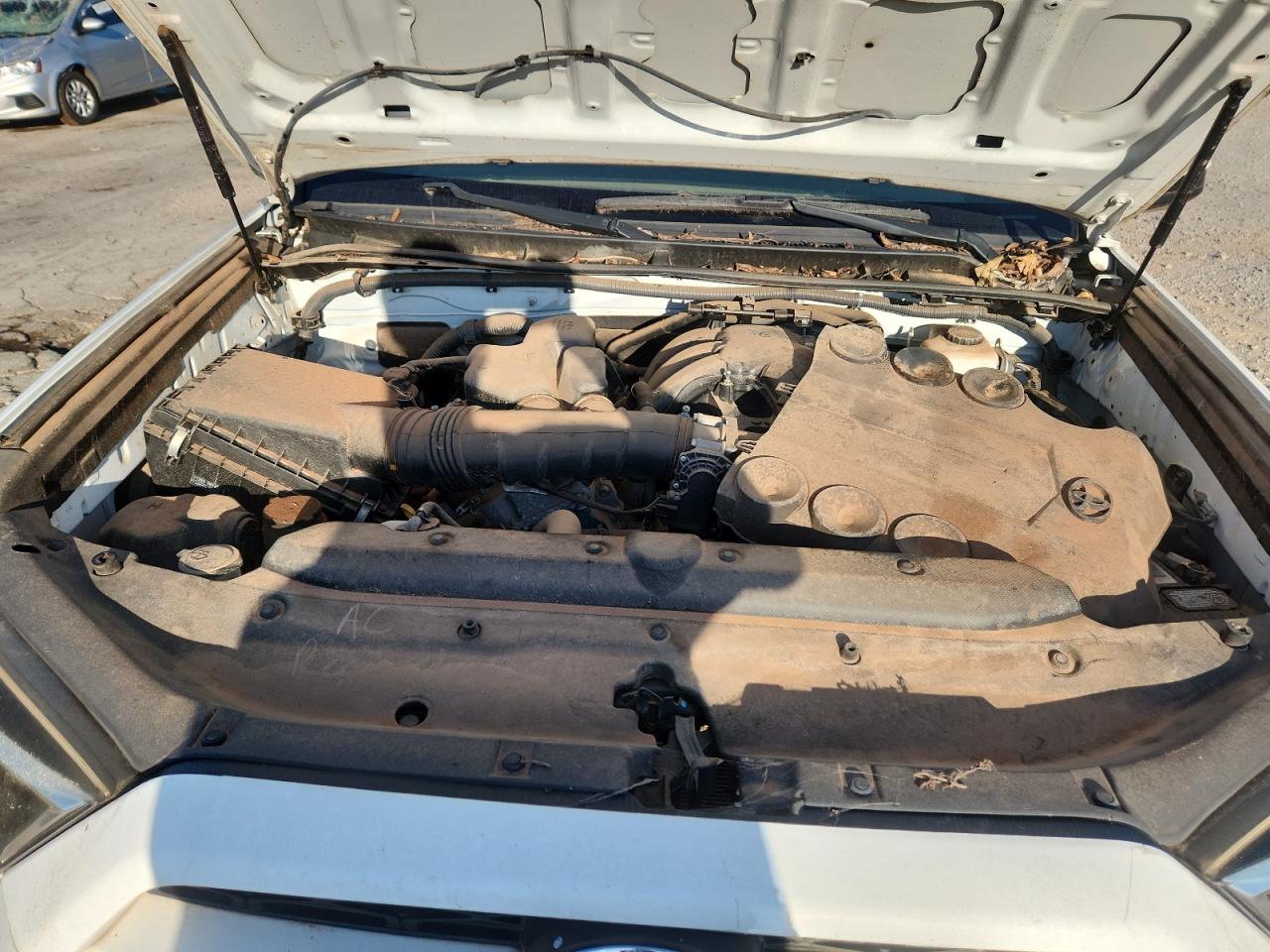 2014 Toyota 4Runner Sr5 VIN: JTEBU5JR5E5156922 Lot: 64307435