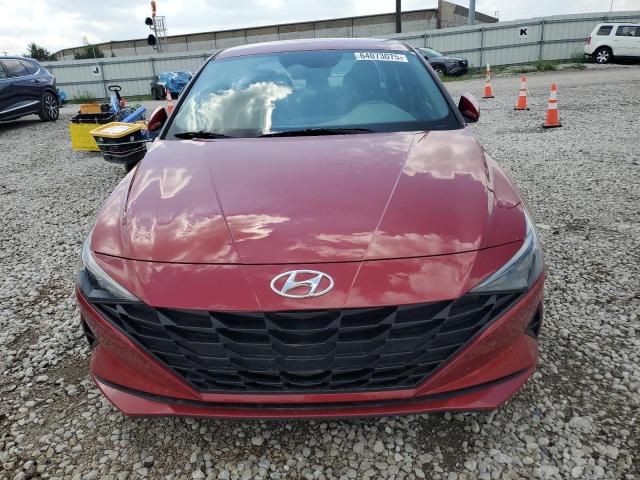  HYUNDAI ELANTRA 2022 Красный