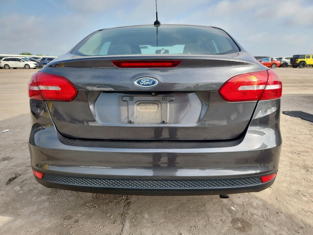 2015 Ford Focus Se VIN: 1FADP3F22FL219627 Lot: 65416535