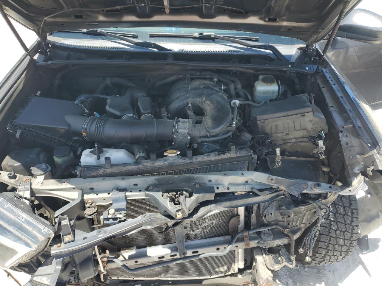 2014 Toyota 4Runner Sr5 VIN: JTEBU5JR2E5189585 Lot: 65198365