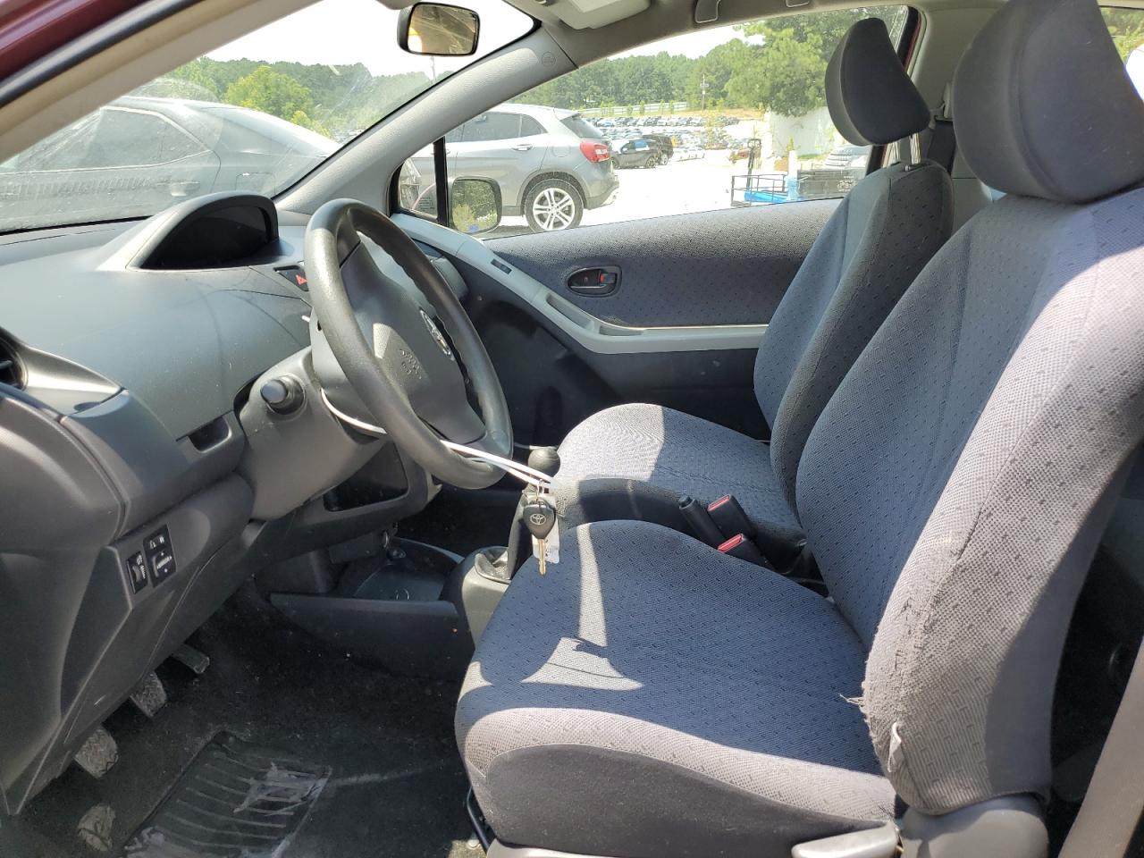 2009 Toyota Yaris VIN: JTDJT903595242275 Lot: 63962025