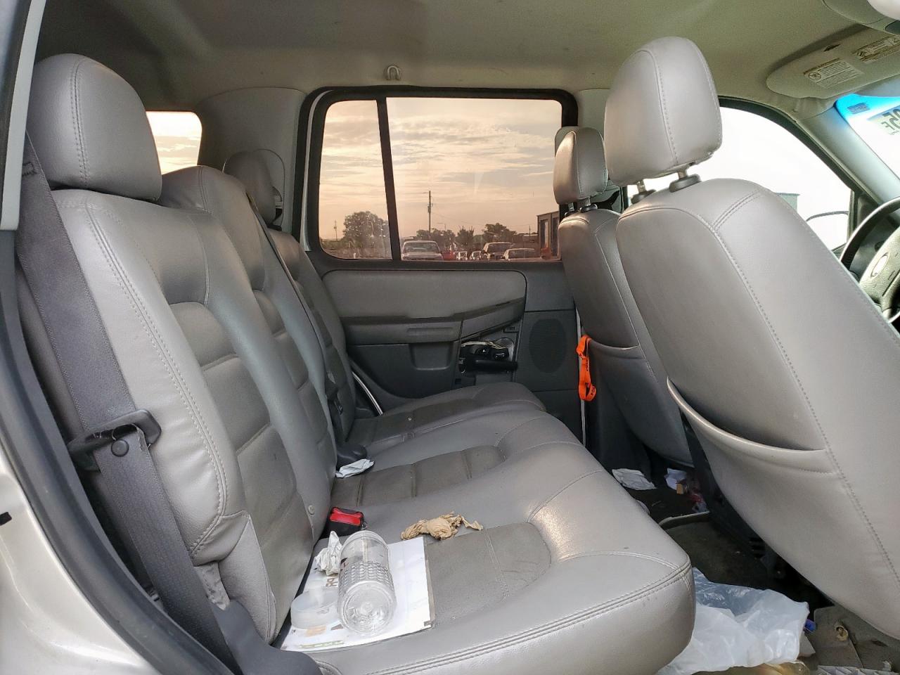 2005 Ford Explorer Xlt VIN: 1FMZU63K75ZA05884 Lot: 62812105