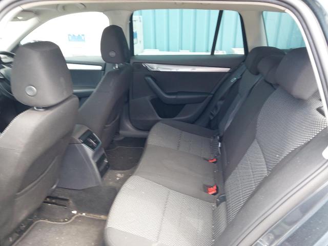 2015 SKODA OCTAVIA SE