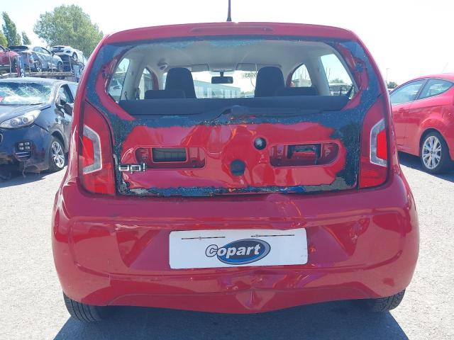 2015 VOLKSWAGEN MOVE UP