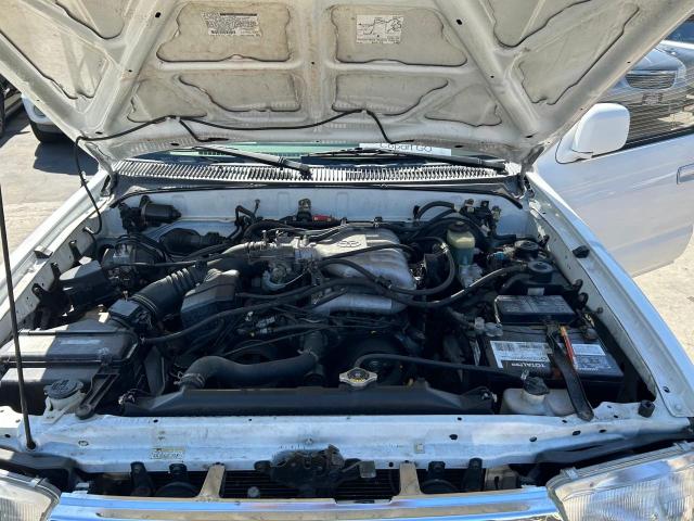 1996 TOYOTA 4RUNNER SR5  
