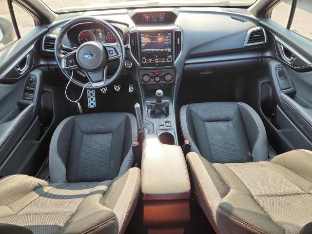  SUBARU IMPREZA 2017 Srebrny