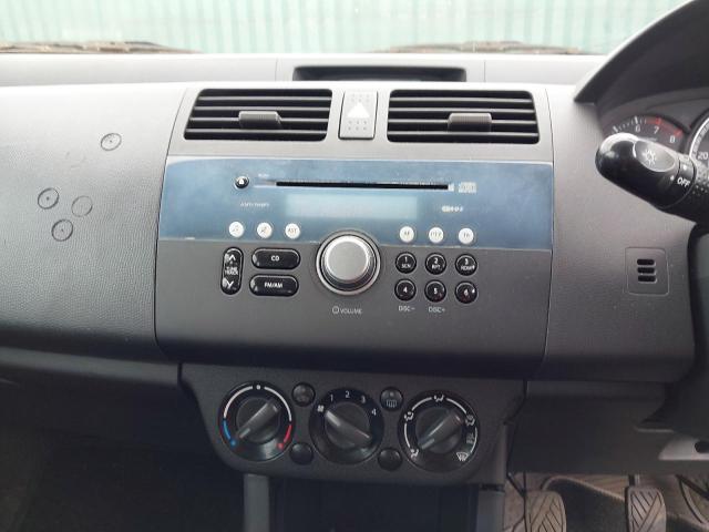 2005 SUZUKI SWIFT GL