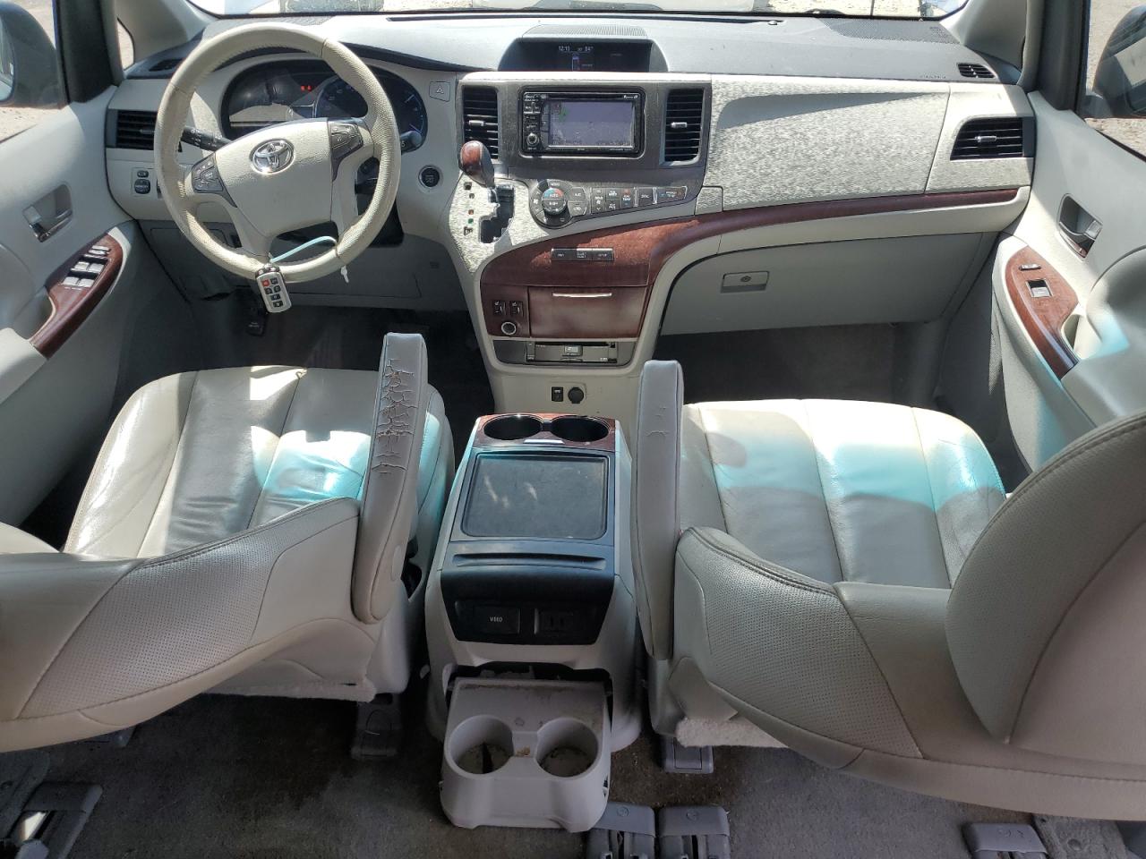 2014 Toyota Sienna Xle VIN: 5TDYK3DC7ES462515 Lot: 63008685