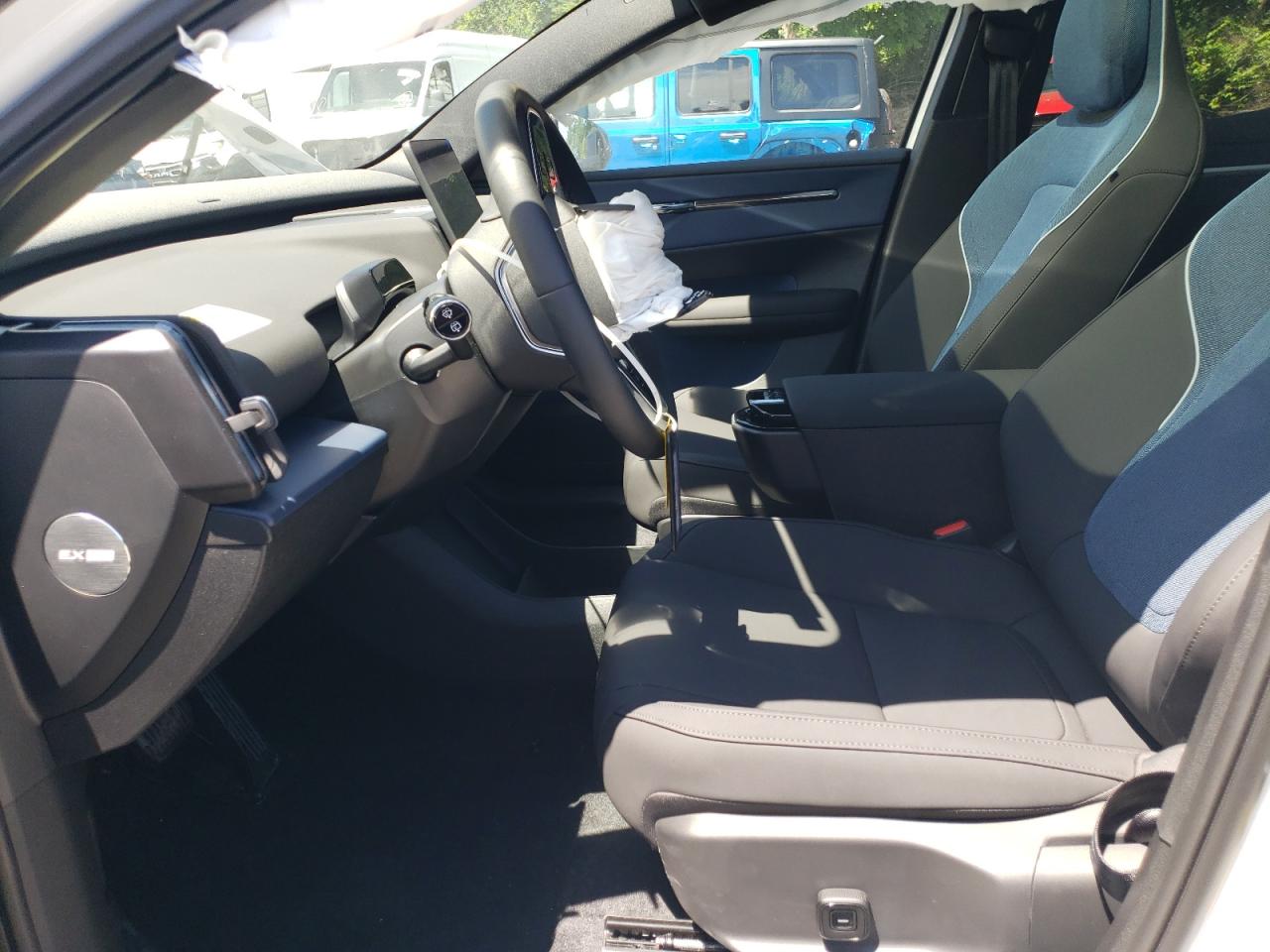 2025 Volvo Ex30 Plus VIN: YV4EK3ZK5SS132648 Lot: 65714525