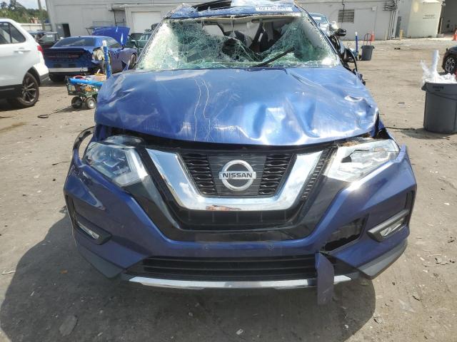  NISSAN ROGUE 2017 Granatowy