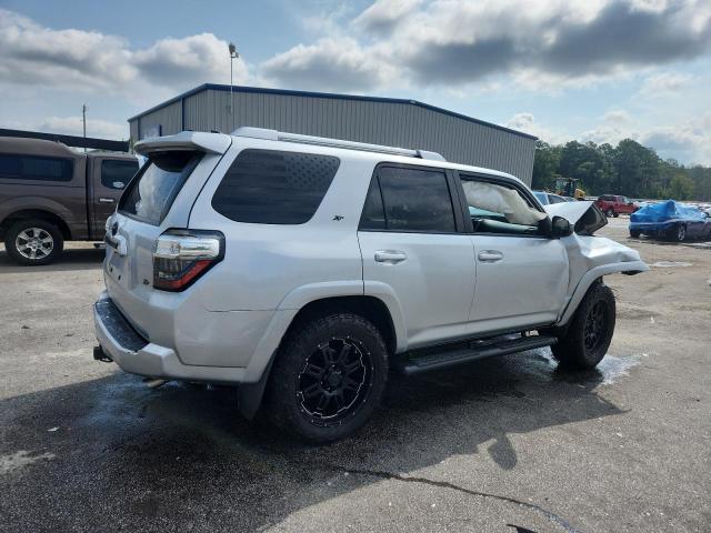 TOYOTA 4RUNNER 2017 Srebrny