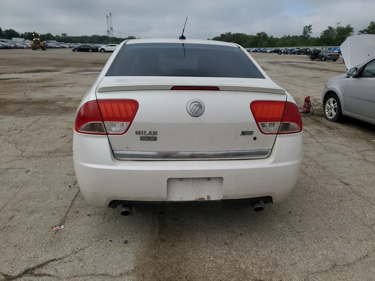 2010 Mercury Milan Premier VIN: 3MEHM0JG7AR605006 Lot: 63801295