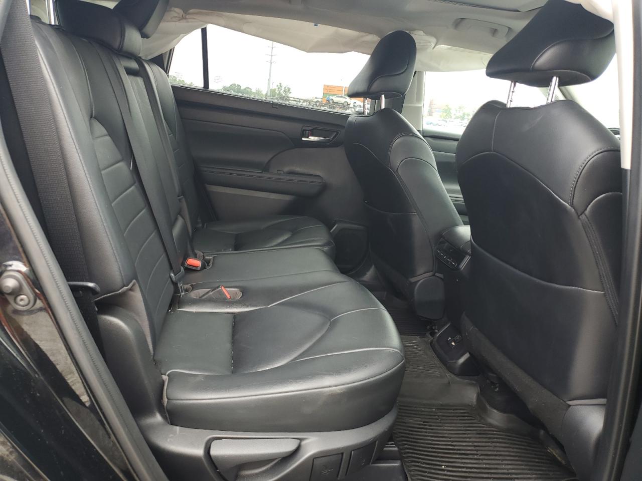 2021 Toyota Highlander Xle VIN: 5TDGZRBHXMS073889 Lot: 62891955