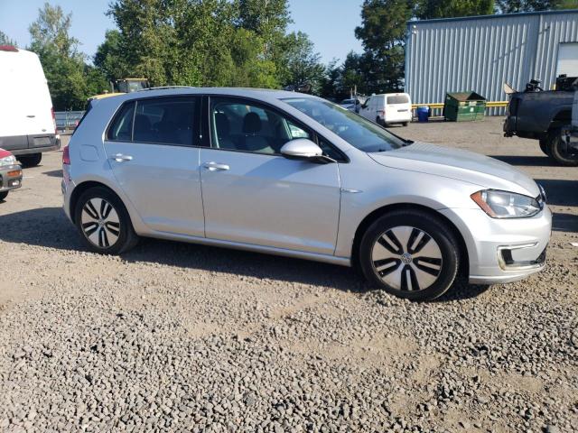 Hatchbacks VOLKSWAGEN GOLF 2016 Srebrny