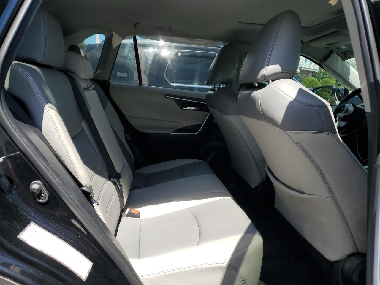 2021 Toyota Rav4 Xle Premium VIN: 2T3C1RFV7MW156412 Lot: 65321575