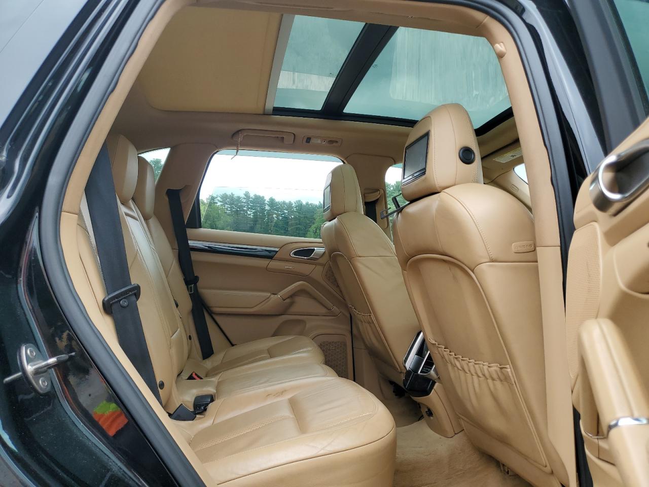 2011 Porsche Cayenne S VIN: WP1AB2A23BLA49493 Lot: 63842035