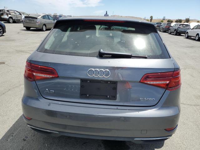  AUDI A3 2018 Gray