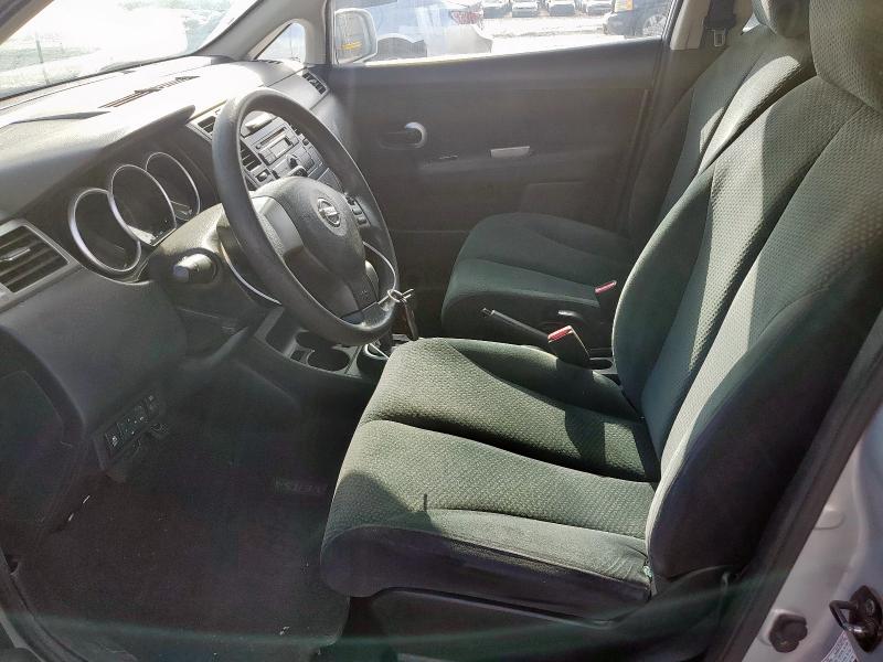 Hatchbacks NISSAN VERSA 2012 Silver