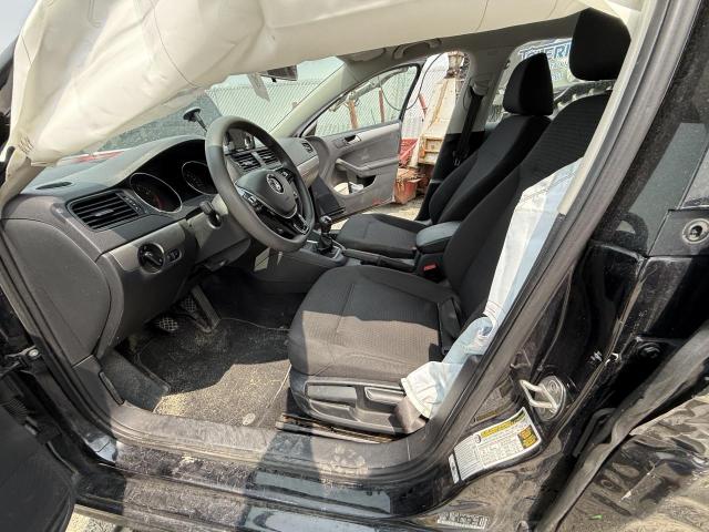 Sedans VOLKSWAGEN JETTA 2017 Black