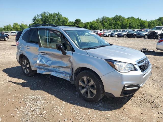  SUBARU FORESTER 2017 Silver