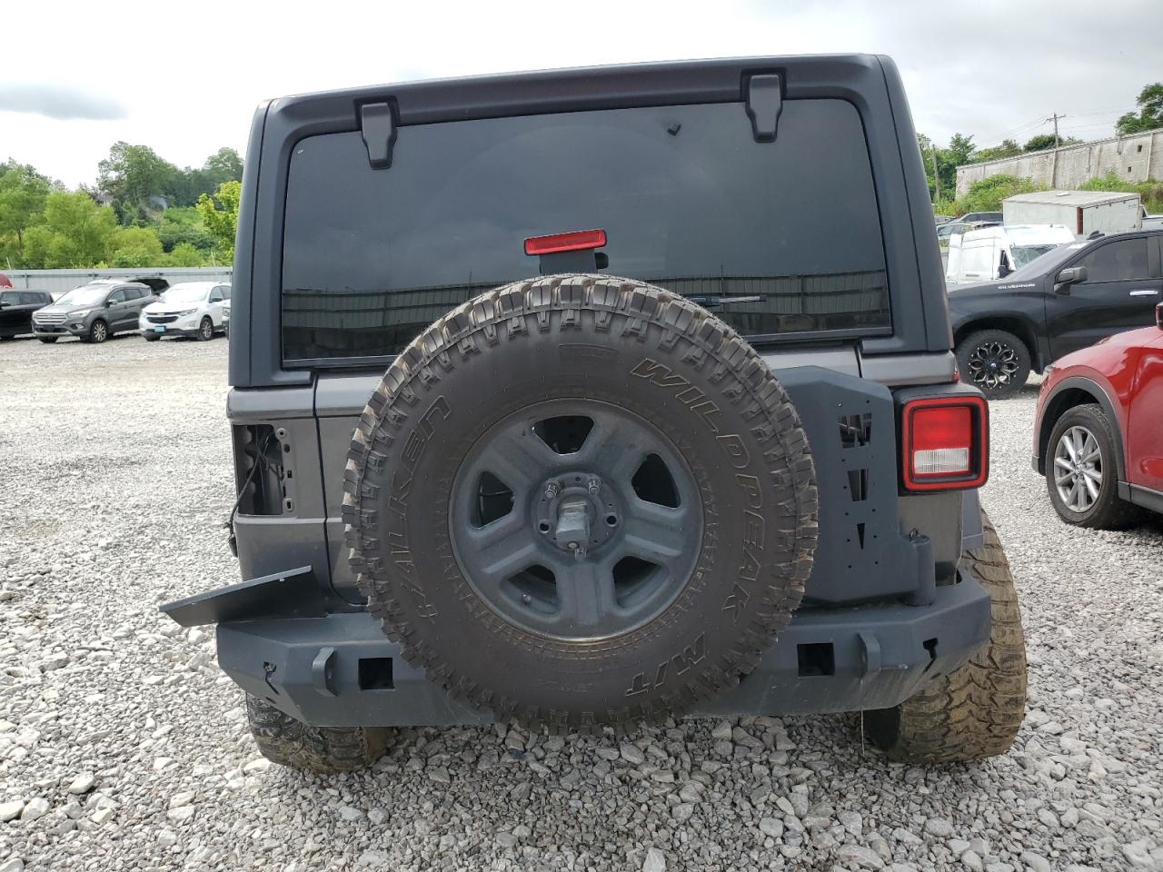 2018 Jeep Wrangler Unlimited Sport VIN: 1C4HJXDG9JW253106 Lot: 64038895