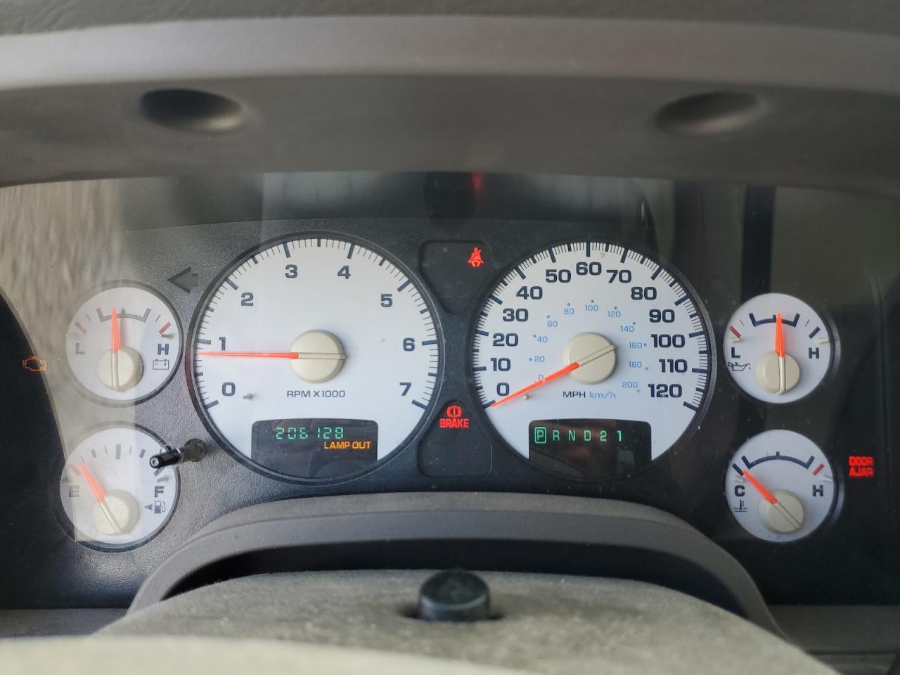 2004 Dodge Ram 1500 St VIN: 1D7HA18D14S692573 Lot: 64626095