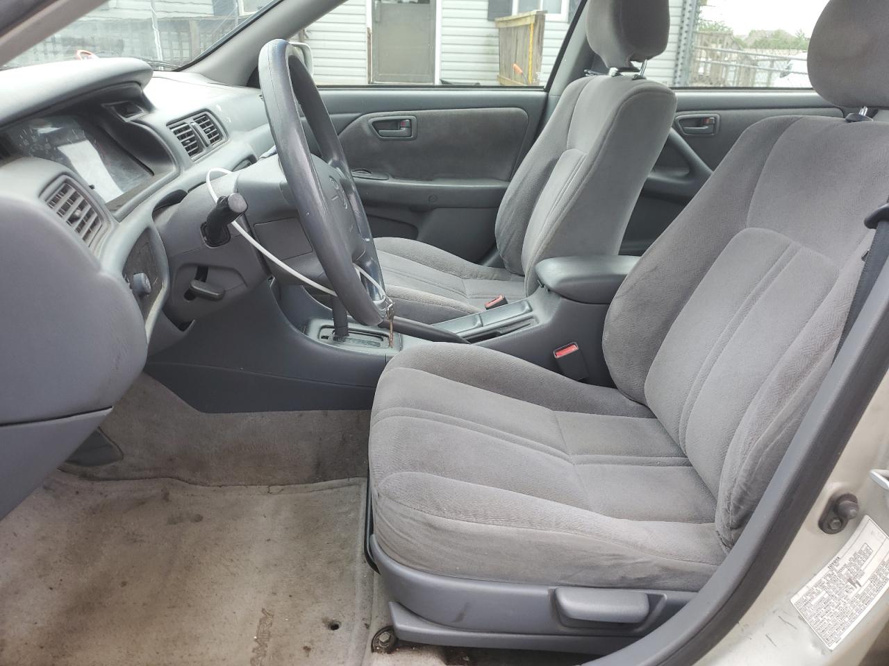 2000 Toyota Camry Ce VIN: 4T1BG22K9YU689261 Lot: 64509445