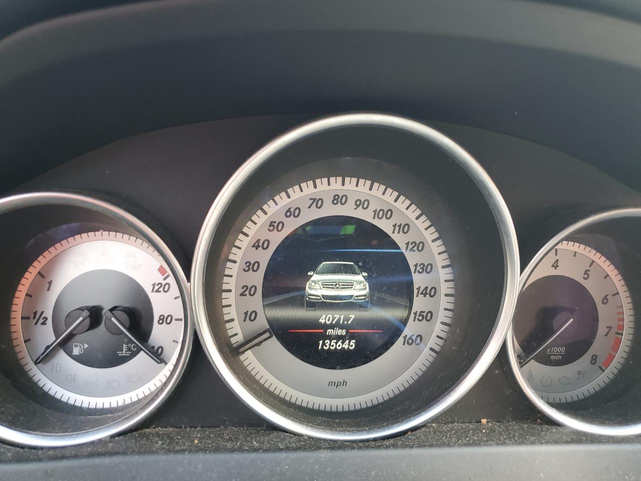 2013 Mercedes-Benz C 250 VIN: WDDGF4HB1DR255869 Lot: 64440475