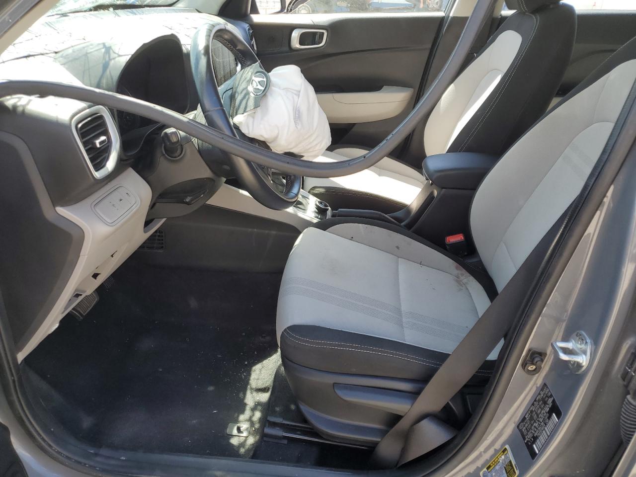2021 Hyundai Venue Sel VIN: KMHRC8A37MU115405 Lot: 63343195