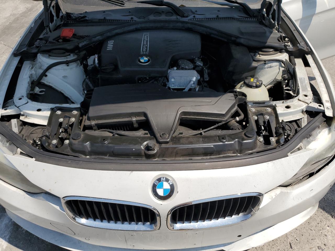 2015 BMW 320 I VIN: WBA3B1C55FK137689 Lot: 64137805