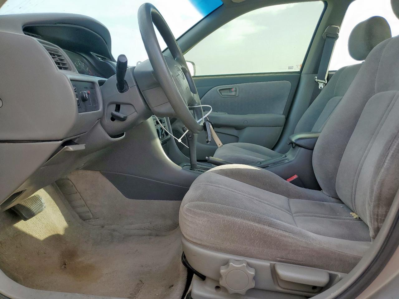 1999 Toyota Camry Ce VIN: 4T1BG22K2XU394386 Lot: 63064175
