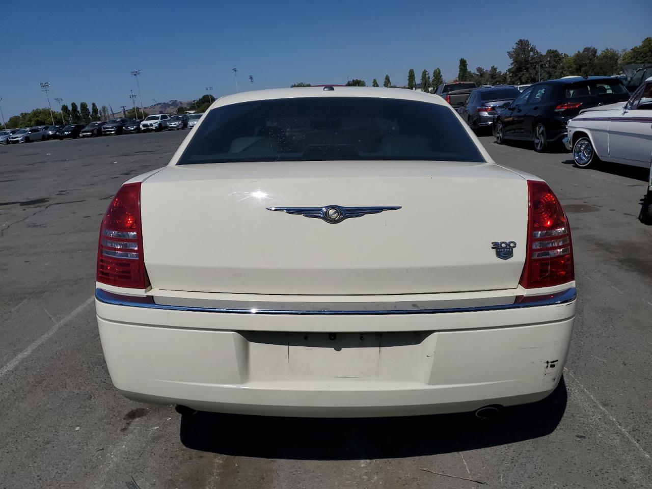 2007 Chrysler 300C VIN: 2C3KA63H27H835599 Lot: 64621105