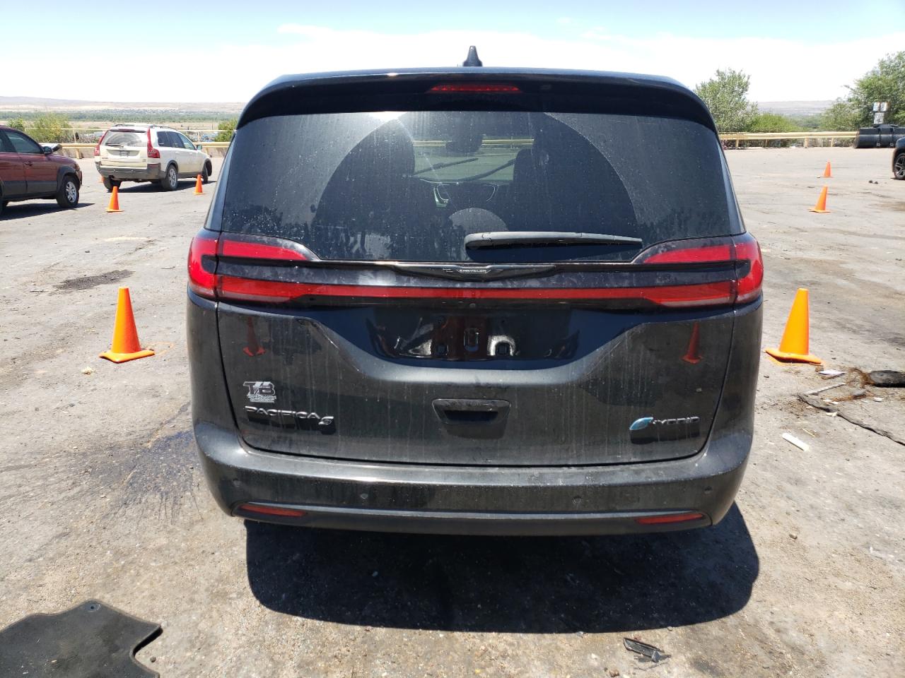 2022 Chrysler Pacifica Hybrid Limited VIN: 2C4RC1S72NR164104 Lot: 63523055
