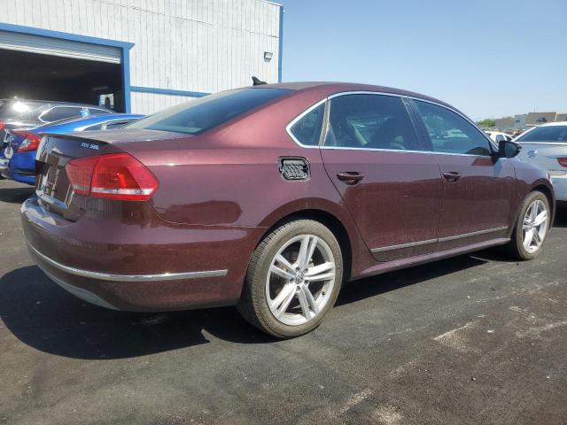 Sedans VOLKSWAGEN PASSAT 2012 Maroon