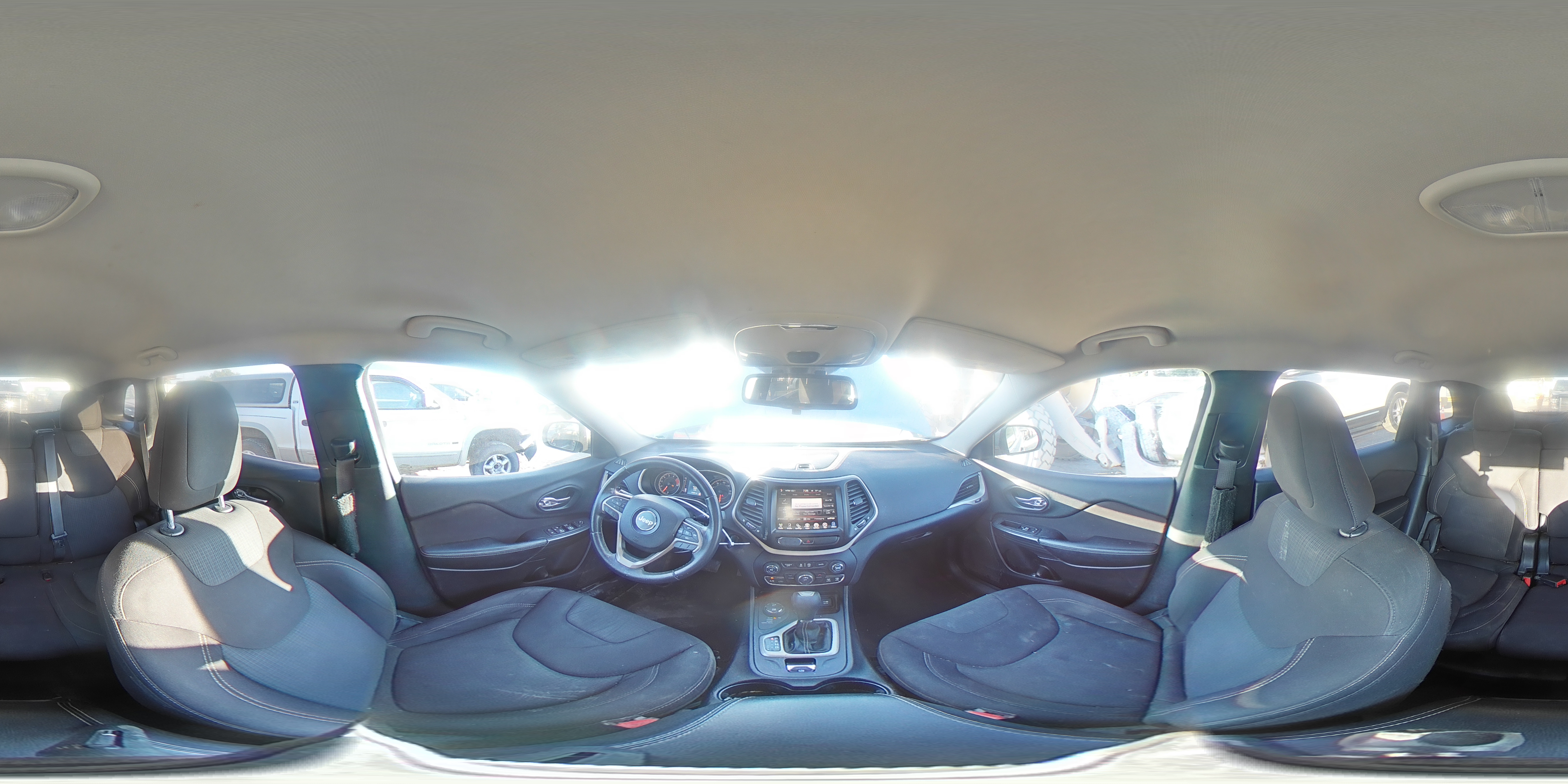 2016 Jeep Cherokee Latitude VIN: 1C4PJMCS3GW197818 Lot: 63289575